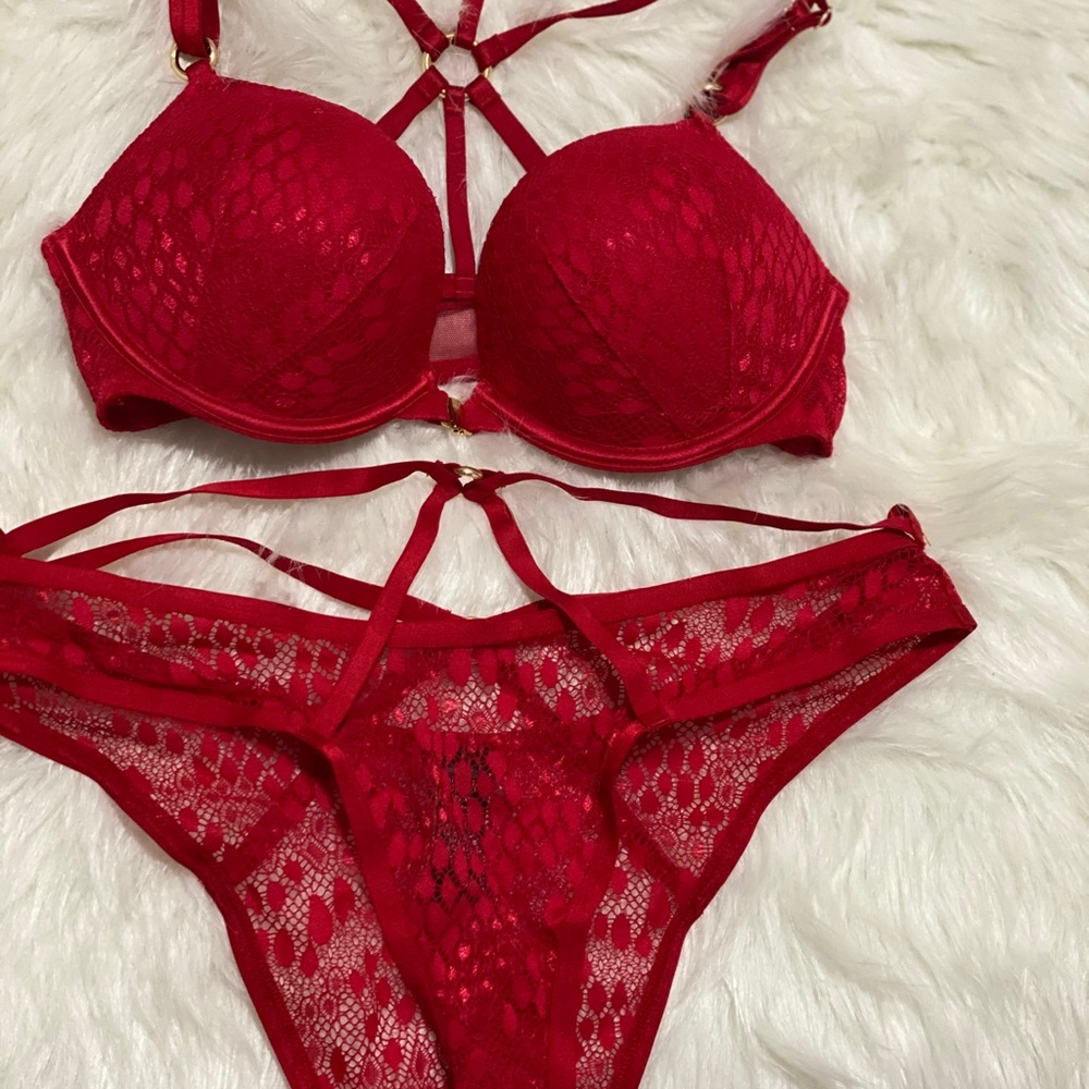 used intimate set